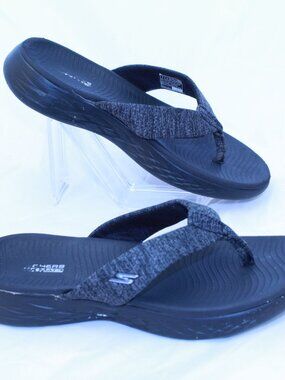 Skechers Size 7 Black On The Go 600 Preferred Comfort Flip Flop Thong Sandals